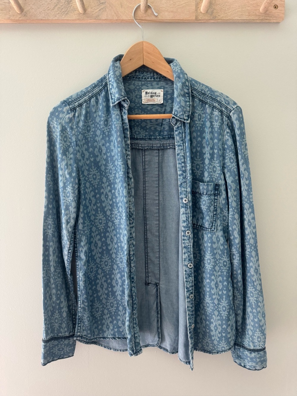 Anthropologie Holding Horses Ikat Blue Chambray Soft Denim V-Neck button down